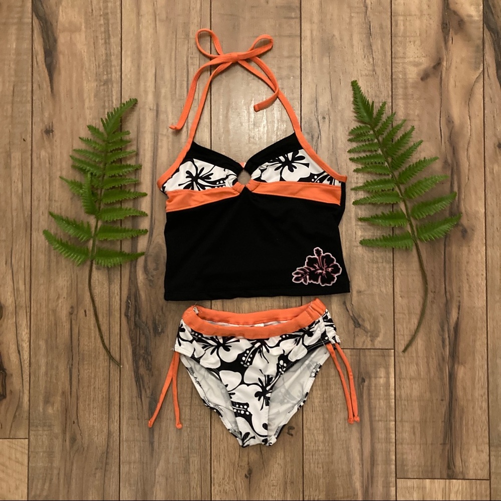 🪴3/$15  tankini Hawaiian white flowers tie top